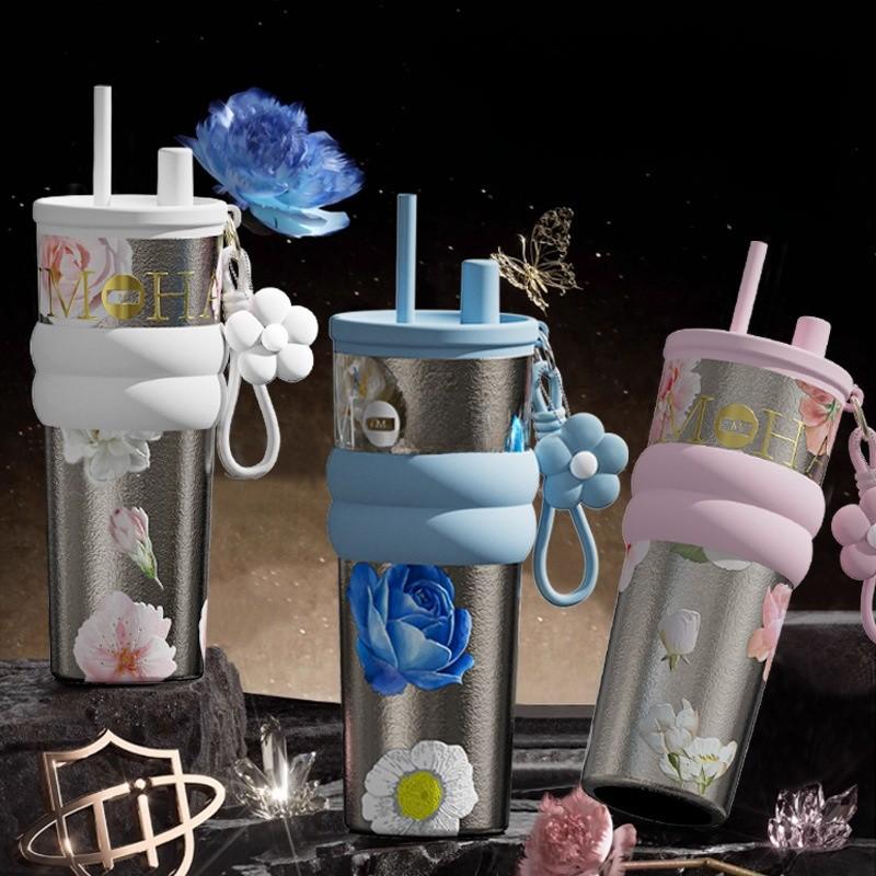 Isolierte Titan-Wasserflasche im traditionellen chinesischen Stil mit Strohhalm, tragbar für Reisen und als Geschenk