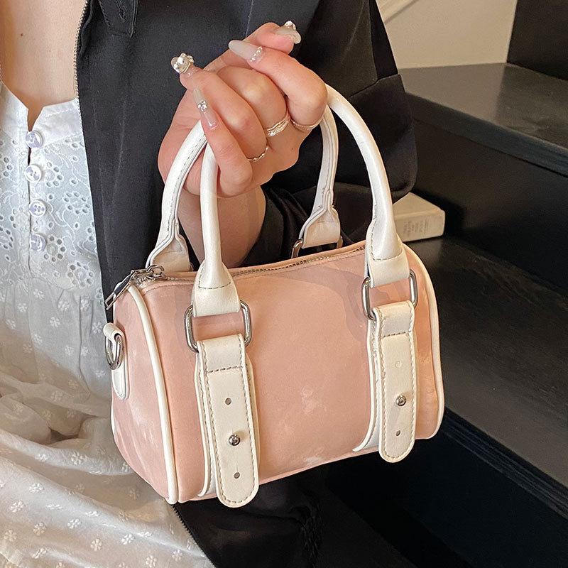 Korean niche candy color sweet wind portable pillow bag women's fashion versatile commuter advanced sense daily messenger bag