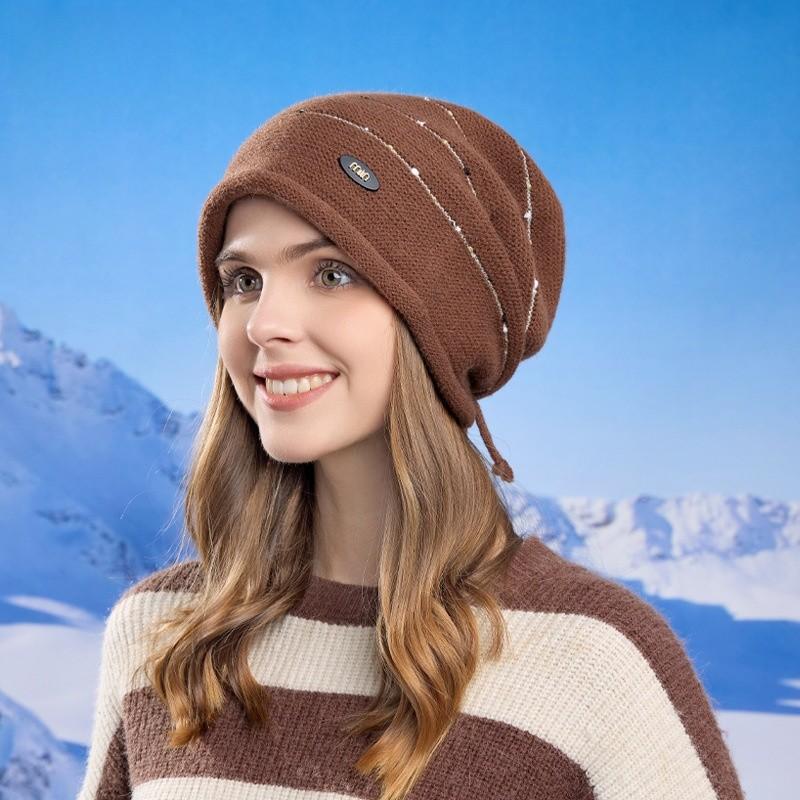 Winter Knit Beanie With Rolled Edge And Design For Casual And Sport Use