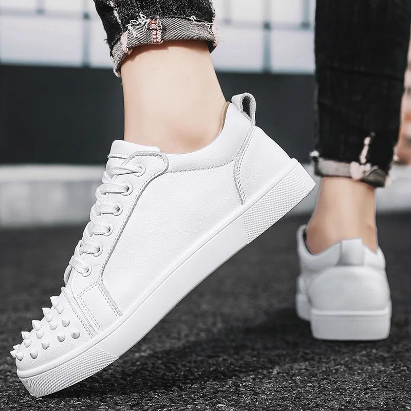 Pantofi sport casual din piele pentru bărbați în stil britanic, de lux, cu șireturi și țepi, vulcanizați, cu talpă plată, designeri, modă nouă, pantofi de exterior pentru mers