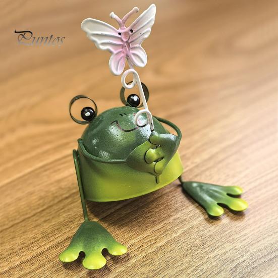 Frog Garden Statue Handmade Iron Frog Ornament Collectible Frog Figurine for Patio Balcony Home Indoor Decor Office Desk
