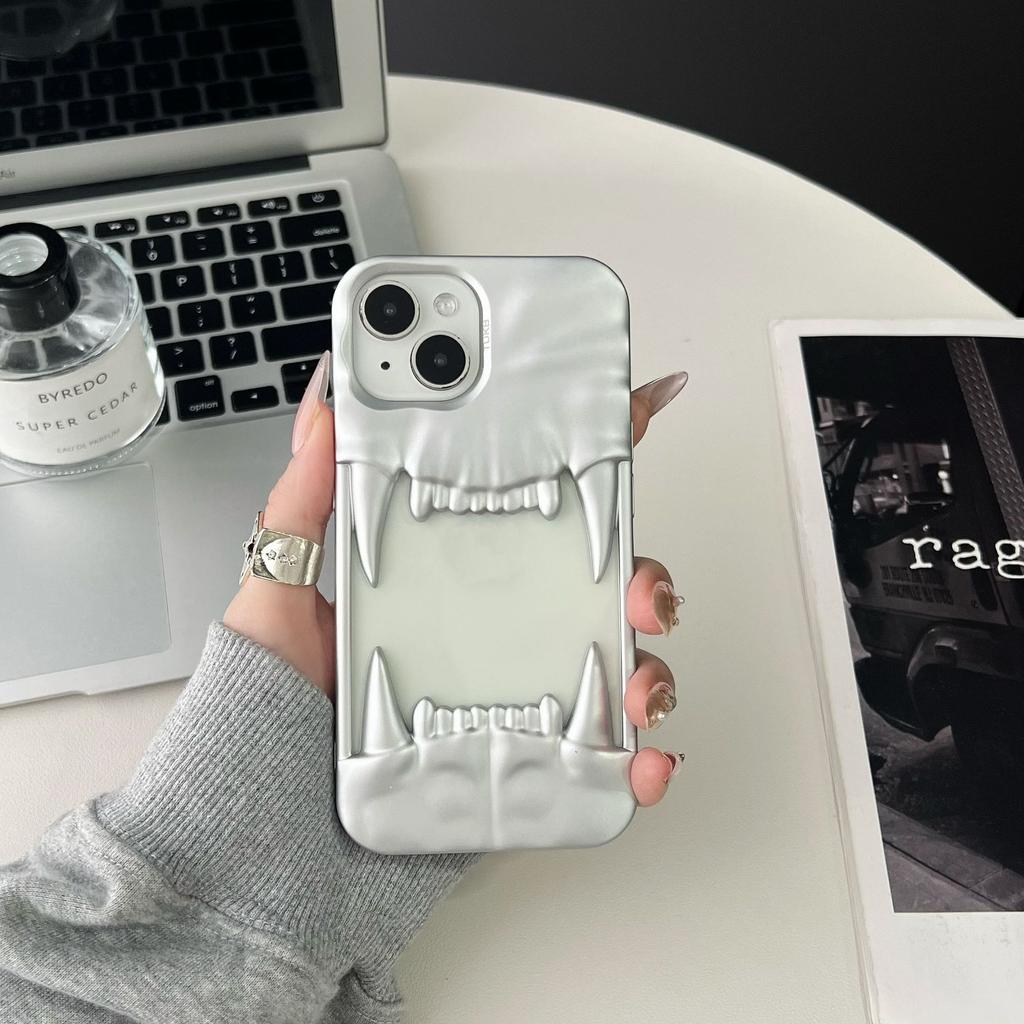 Suitable for IPhone16promax, Hollowed-out Pleated Tiger Tooth Matte Phone Case, Apple 15 Protective Case