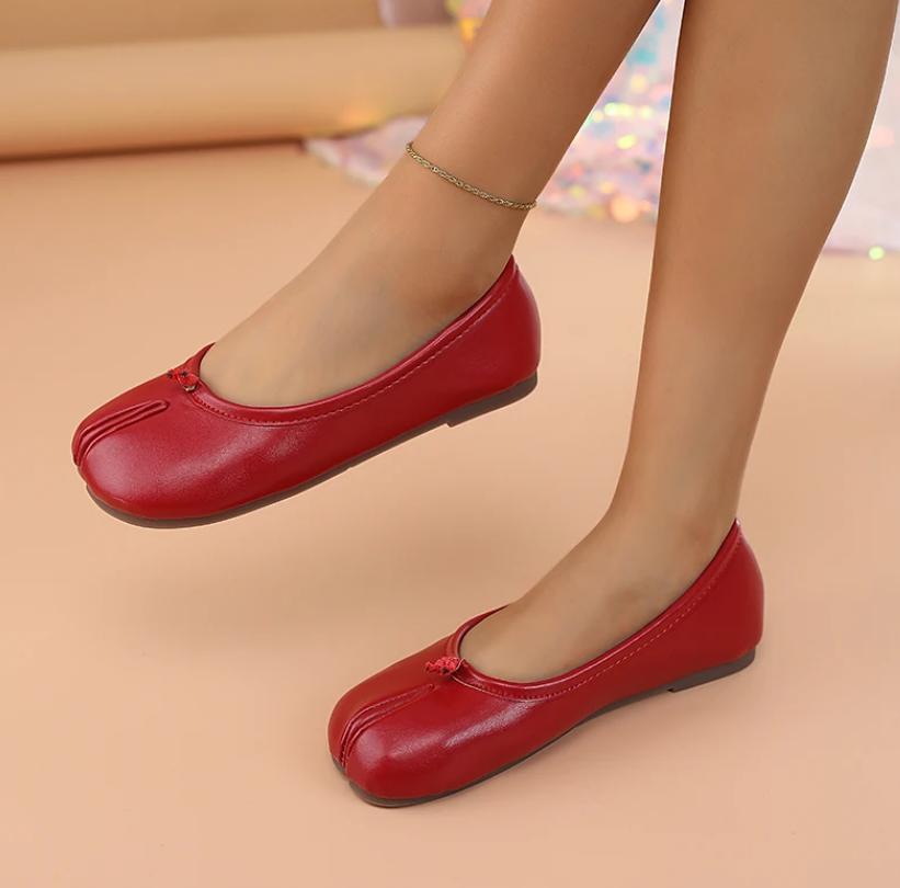 Fashion Tabi Ninja Shoes Woman Microfiber Leather Comfy Flats Split Toe Slippers Soft Bottom Loafers Brief Ladies Trotter Moccasins 2025