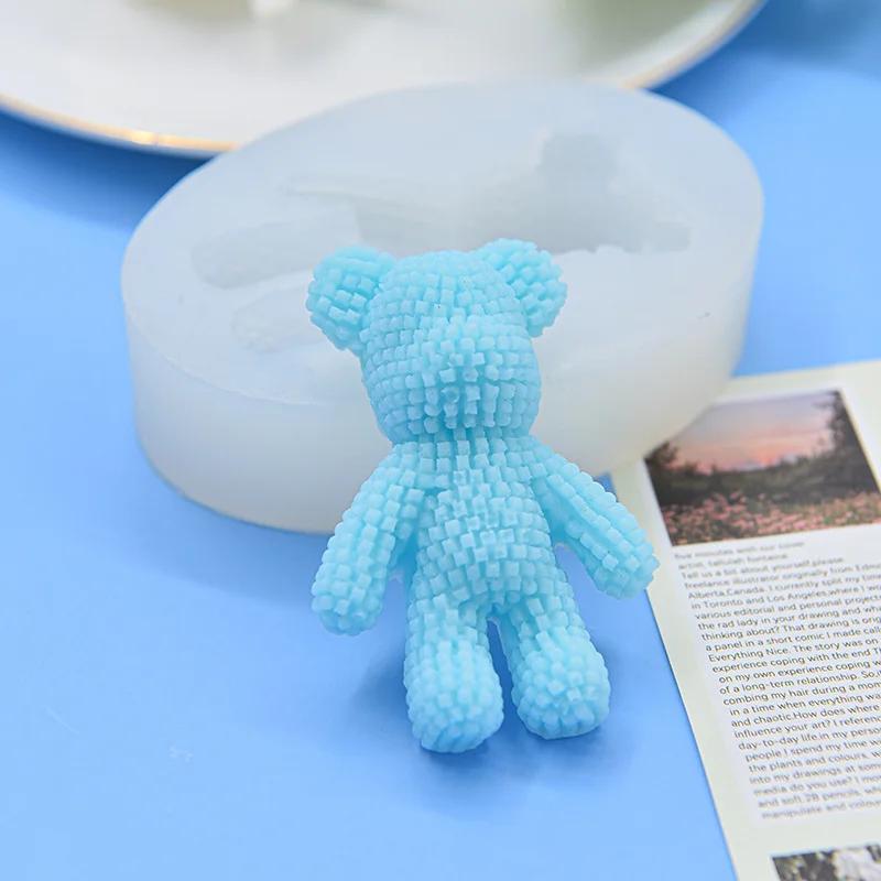 Top Quality DIY Crystal Epoxy Resin Mold Diamond Bear Keychain Backpack Buckle Semi-dimensional Silicone Mold for Crafting