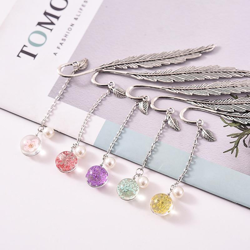2Pcs Creative Flower Specimens Bookmark Pendant Metal Book Mark Student Stationery School Office Supply
