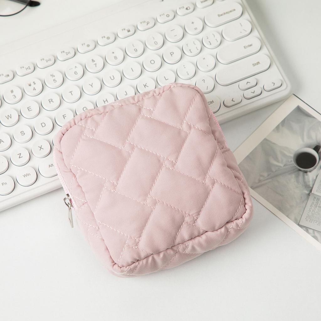 Heart Print Sanitary Napkins Storage Bag Feminine Period Pouch Portable Tampon Organizer Bag Mini Makeup Lipstick Storage Pouch