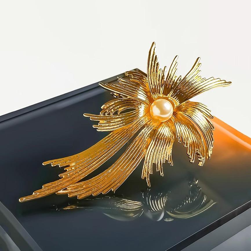 Medieval Style Fireworks High-end Female Exquisite Sense Brooch