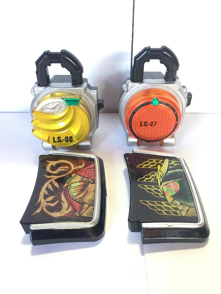 Bandai Kamen Rider Gaim Transformation Belt DX Sengoku Driver Kamen Rider Gaim & Baron Set