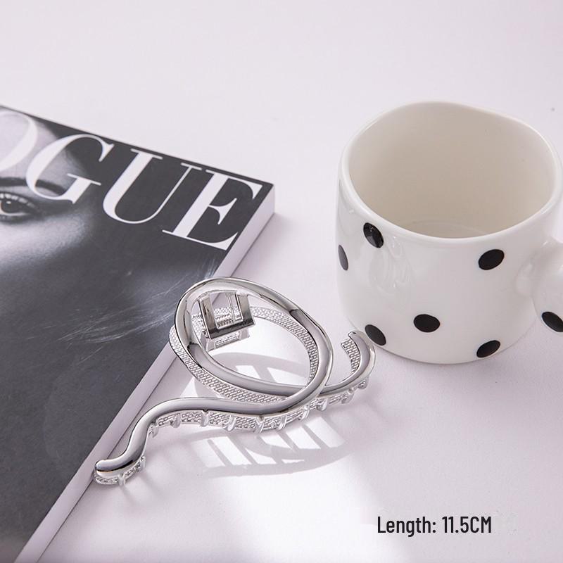 Korean Fashion Hairpin: Elegant Shark Clip for Women