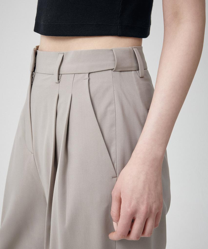 MUSINSA STANDARD WOMAN [Cooltandard] Women'S Semi-Balloon Hidden Banding Slacks [Light Beige]
