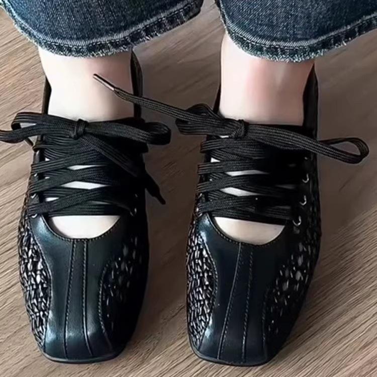 Yueyu - French Versatile Retro Soft-soled Ballet Single Shoes Women's Woven Leather Cross-strap Dexun Shoes Sandals