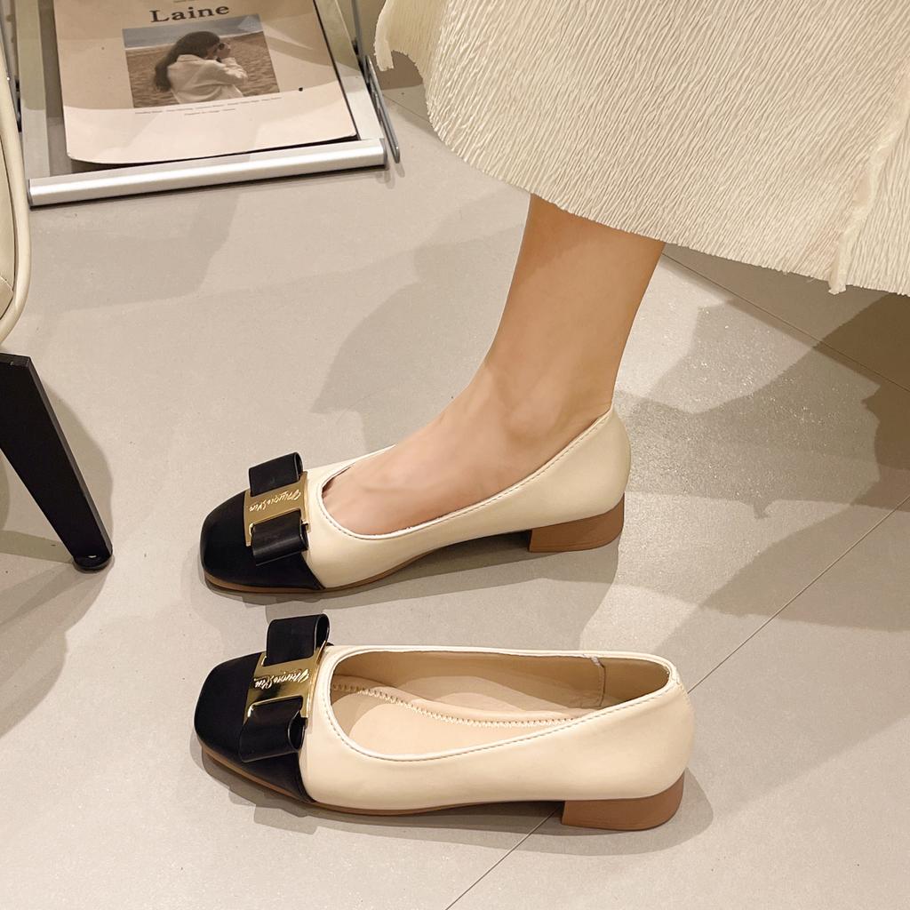 Fashion Soft Soled Low Heeled Women's Small Leather Shoes, Women's 2025 Summer New Item, One Foot Shallow Mouth Flat Sole Single Shoe