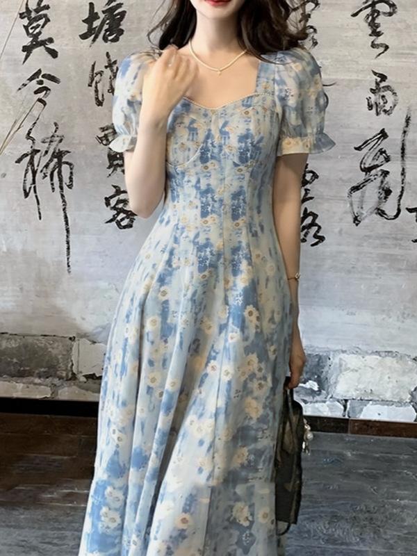 [Spot] Summer new French retro oil painting style floral dress design temperament waist dress