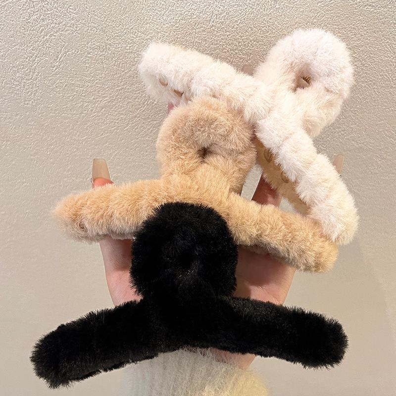 Plush Shark Hair Clip for Women - 2024 Autumn/Winter High-End Updo Accessory