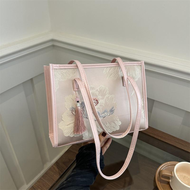 Fashionable Trendy Embroidered Bag 2024 New Commuter Large Capacity Underarm Shoulder Bag