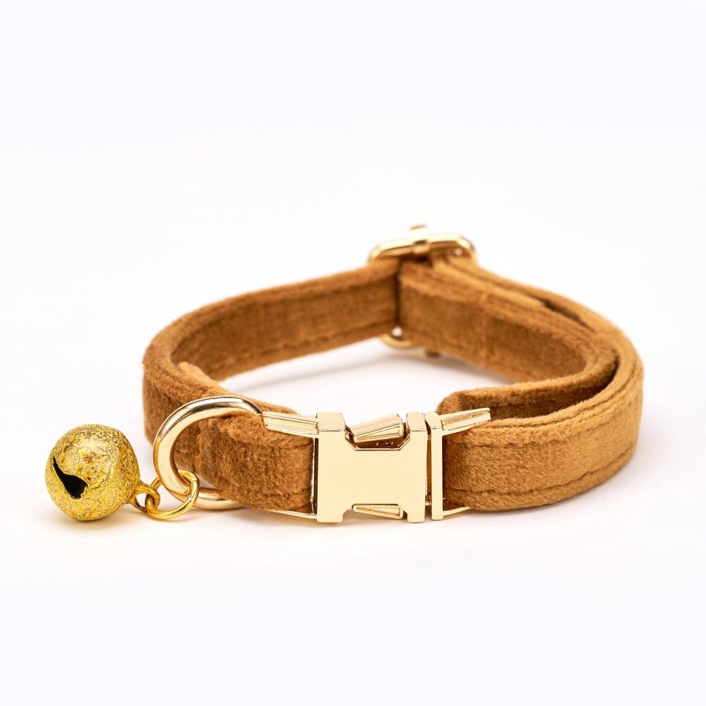 Ошейник для кошки Питомца Лазерная гравировка Ошейник для кошки Колокольчик Противопотерянный Аксессуар для питомца Котенка Плюшевый Колокольчик для питомца Котенка Регулируемый Ошейник-колокольчик для котенка