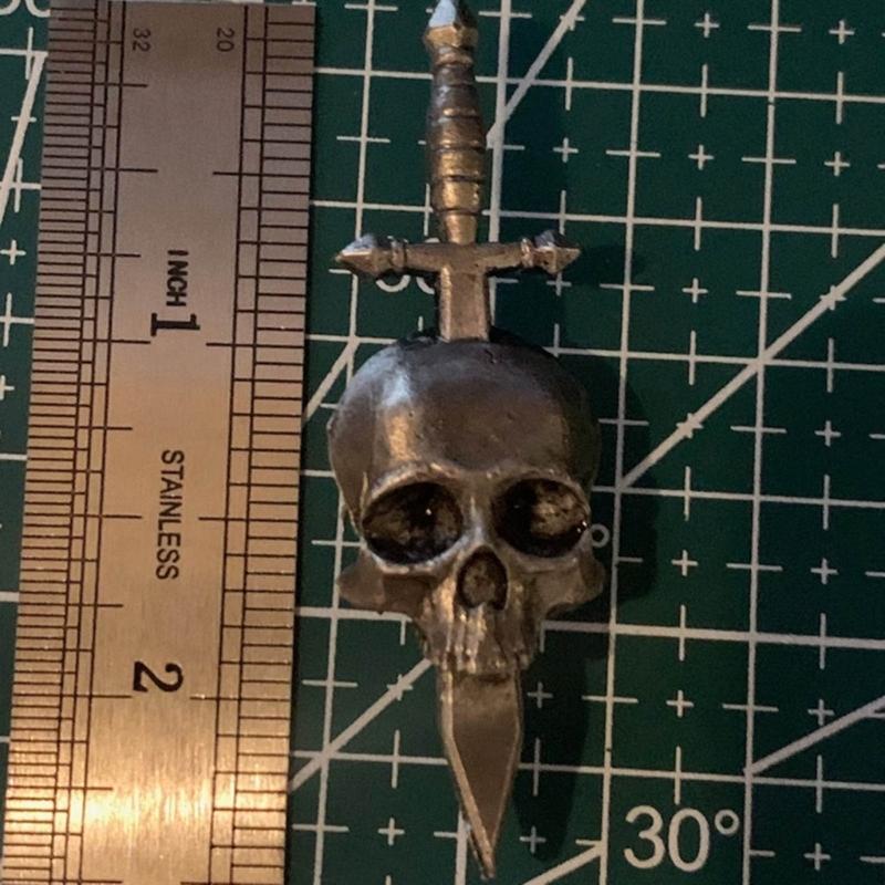 Retro Skull Daggers Cross Sword Brooch Gothic Horror Skeleton Badge Lapel Pins Statement Metal Brooches Gift for Boys