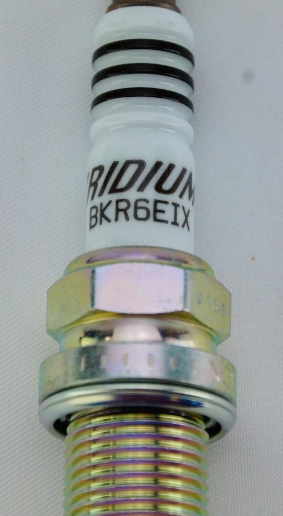 NGK Iridium IX Zündkerze BKR6EIX (Packung mit 4) Volkswagen