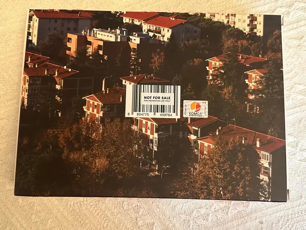 IVE Autographed Album