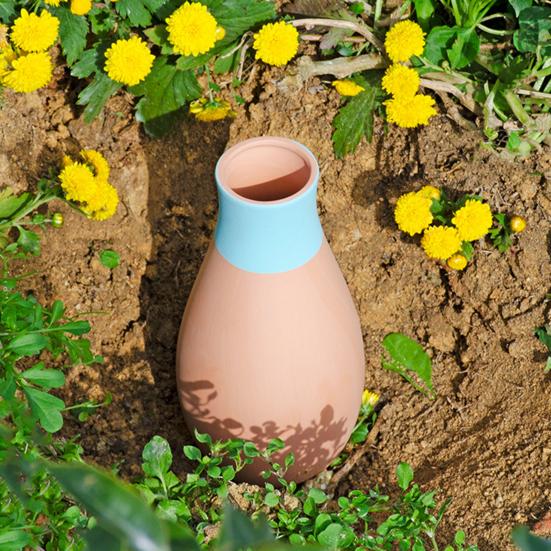 4Pcs Plant Watering Globes Self-Watering Spikes Automatic Watering Pots Plant Watering System Slow Release Watering Spikes