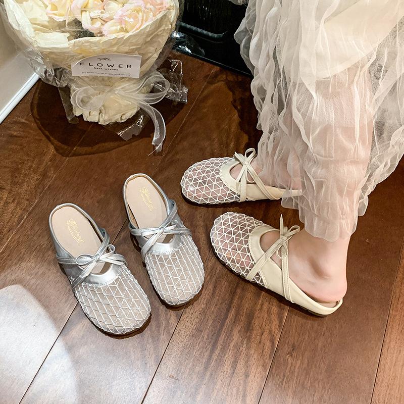 2025 Fashionable Outer Slippers New Cool Slippers Female Mary Jane Hollow Designer Summer Flat Slippers Female