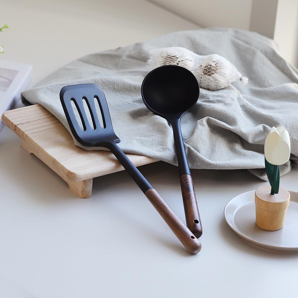 [OSLO] OSLO Noir Black Silicone Wood Handle Cooking Utensil Set of 2 (Ladle + Turner)