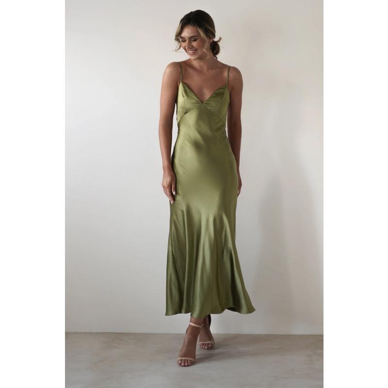 A New Style of Dress with Strappy Satin Finish, A Fashionable Backless Strappy Cinched-waist Dress
