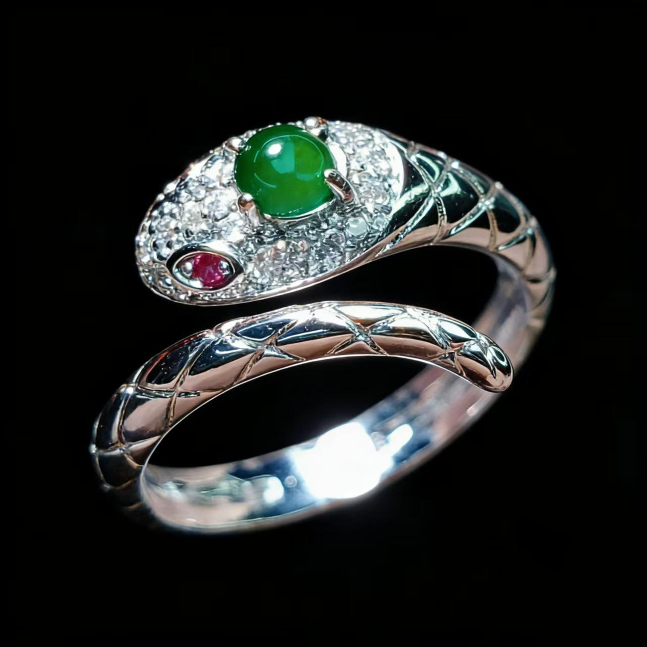 Yang Green Jade Spirit Snake Adjustable Women s Ring - Elegant Design, Versatile and Luxurious Jade Inlay. 8mm