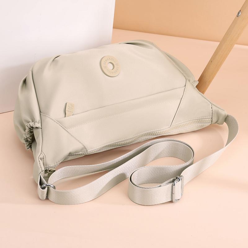 Water-Resistant Nylon Handbag Women's Lightweight Multi-Compartment Large Capacity Shoulder Bag