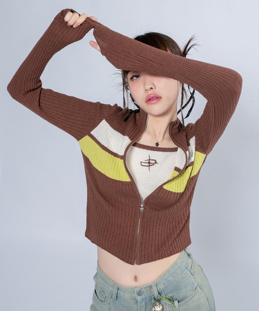 UNUSUALNORMAL Nash 2 Color Knit Top_Cream