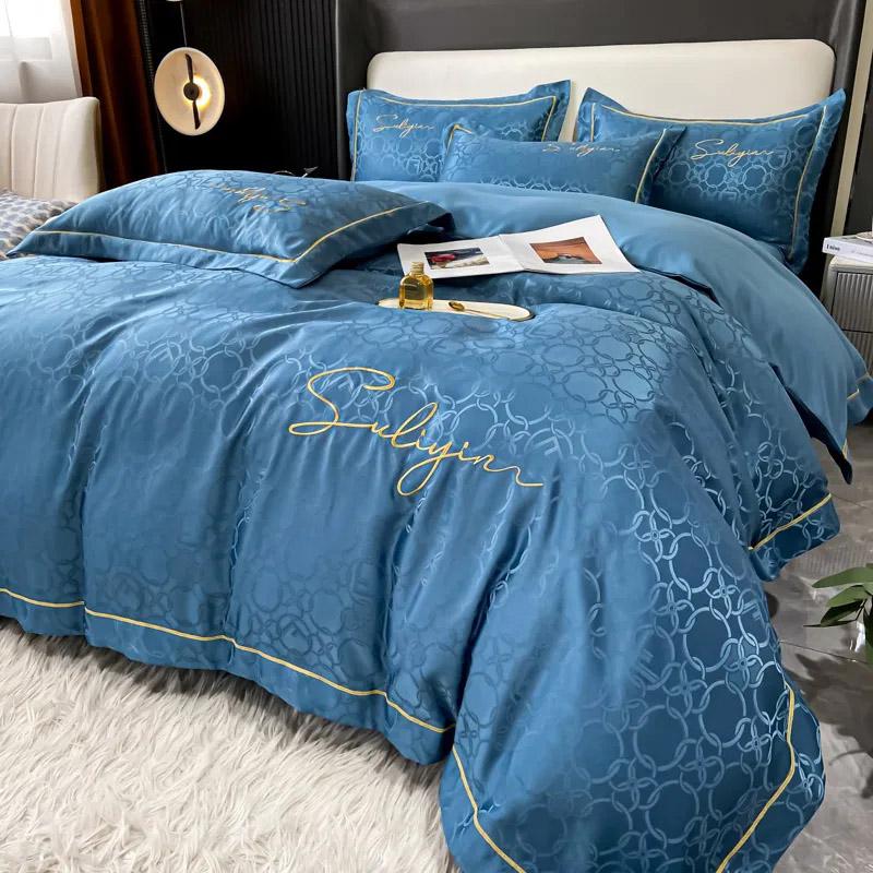 4pcs/set Light Luxury High-end Quilt Cover Sheet Bedding Set Comfortable Soft Ice Silk Naked Sleeping Bedspreads Four Piece Bedding Suits