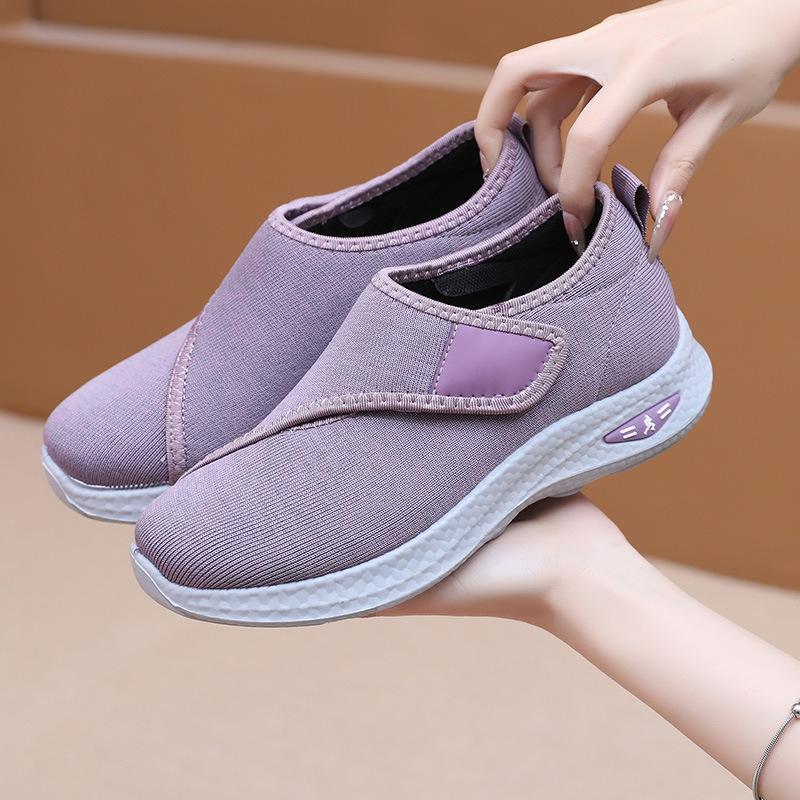 Shoes women's spring new large size light elderly comfortable breathable light women's one-pedal casual mother shoes