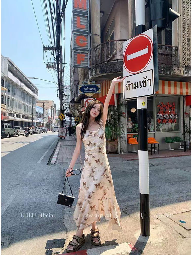 Niche Irregular Floral Print Waist-Cinching Elegant Suspender Dress for Spring & Summer