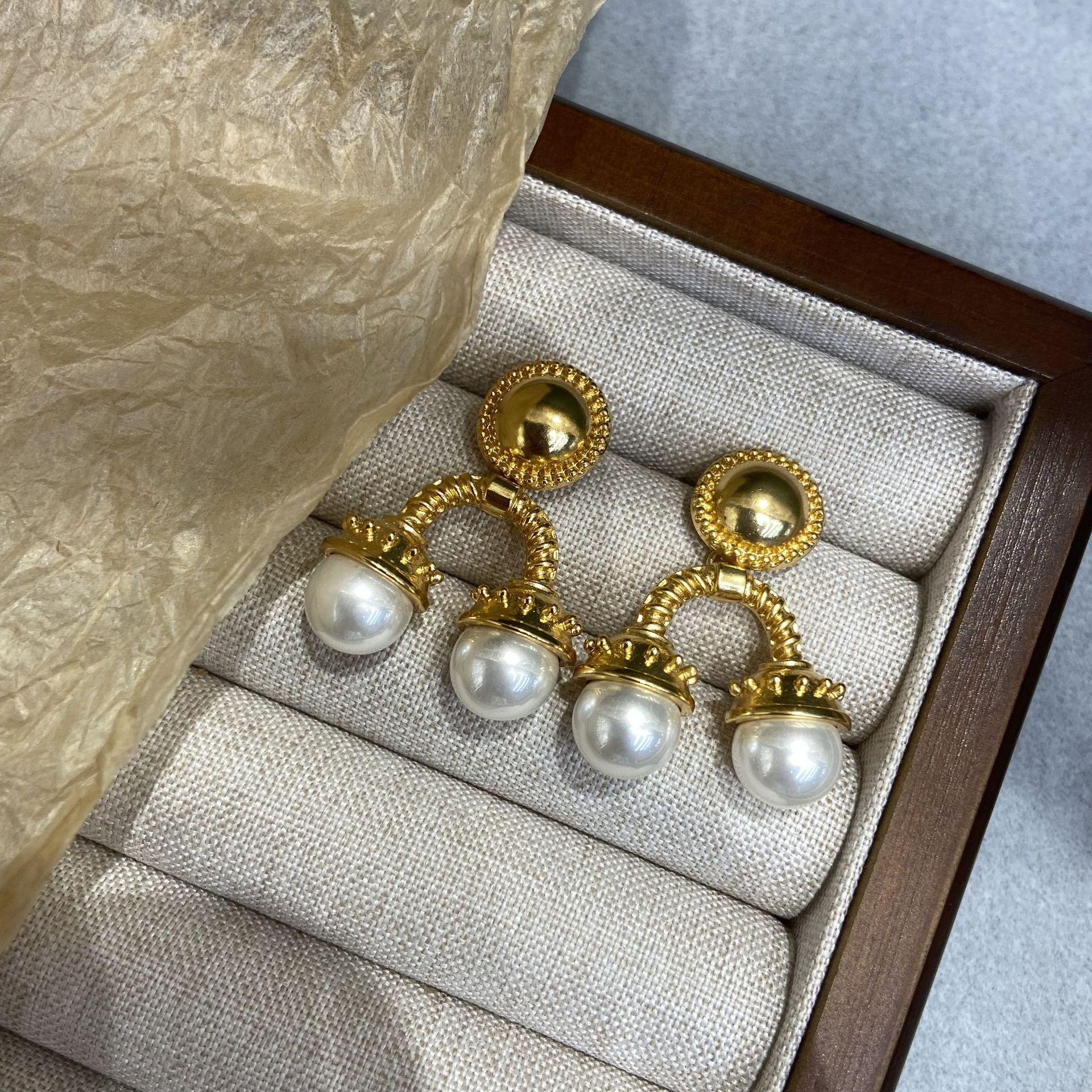 

Изысканные и очаровательные серьги-балансиры с жемчугом, металлические преувеличенные серьги высокого класса, серьги в стиле суда для женщин