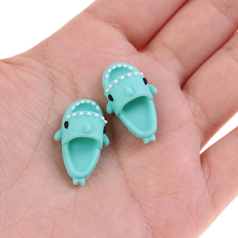 1 Pair 1:12 Dollhouse Miniature Cute Shark Slippers Doll Shoes Suit For Ob11 1/12 Bjd Doll Gsc Dod, Ymy Doll