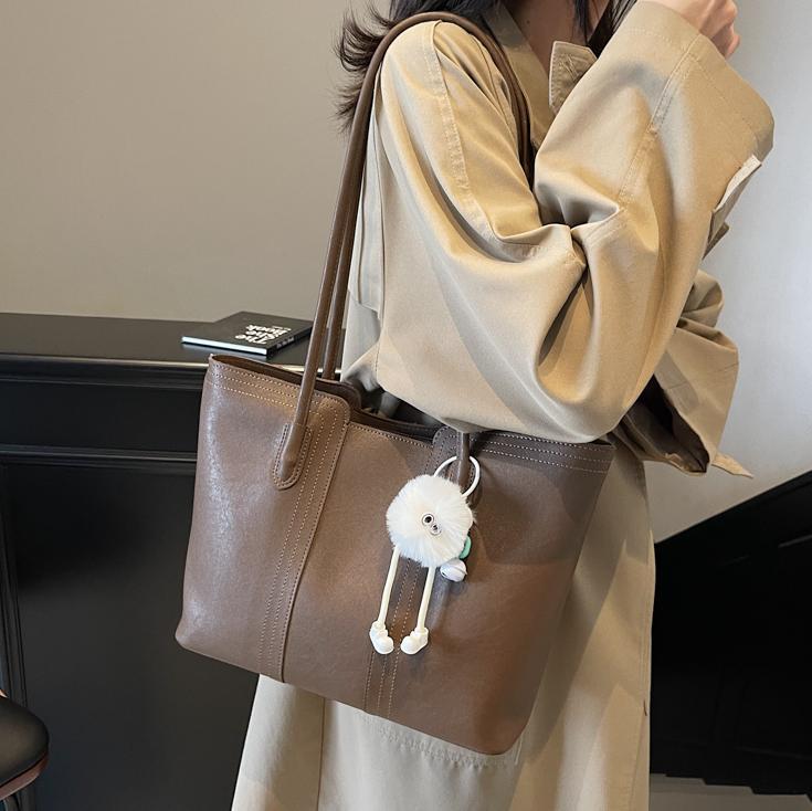 Simple High-end Bag Women's New Versatile Commuter Shoulder Bag College Students Class Tote Bag Large Capacity