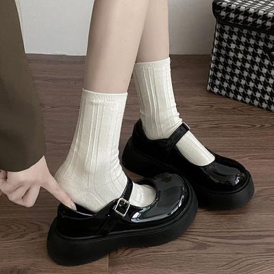 Daudzpusīgas apaļas galvas melnas britu stila platformas mazas ādas kurpes sieviešu 2025. gada jaunas rudens franču retro Mary Jane vienvietīgas kurpes