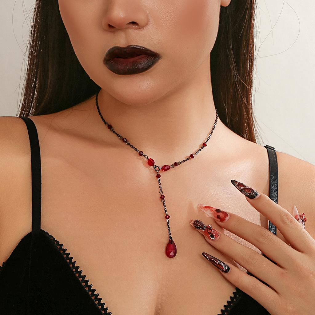 Vintage Gothic Blood Dripping Tassel Necklace Female, Simulation Blood Crystal Pendant Chain Clavicle Necklace