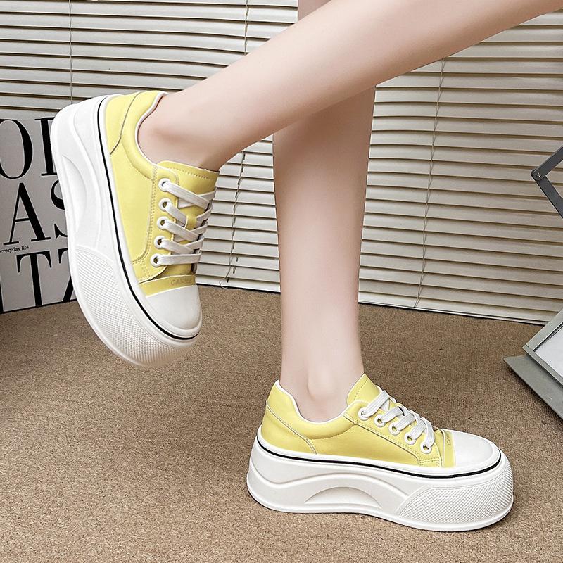 2025 New Spring and Autumn Thick-soled Versatile Casual Little White Shoes Women Wear Fashion Lace-up Shoes Women's Trendy Shoes