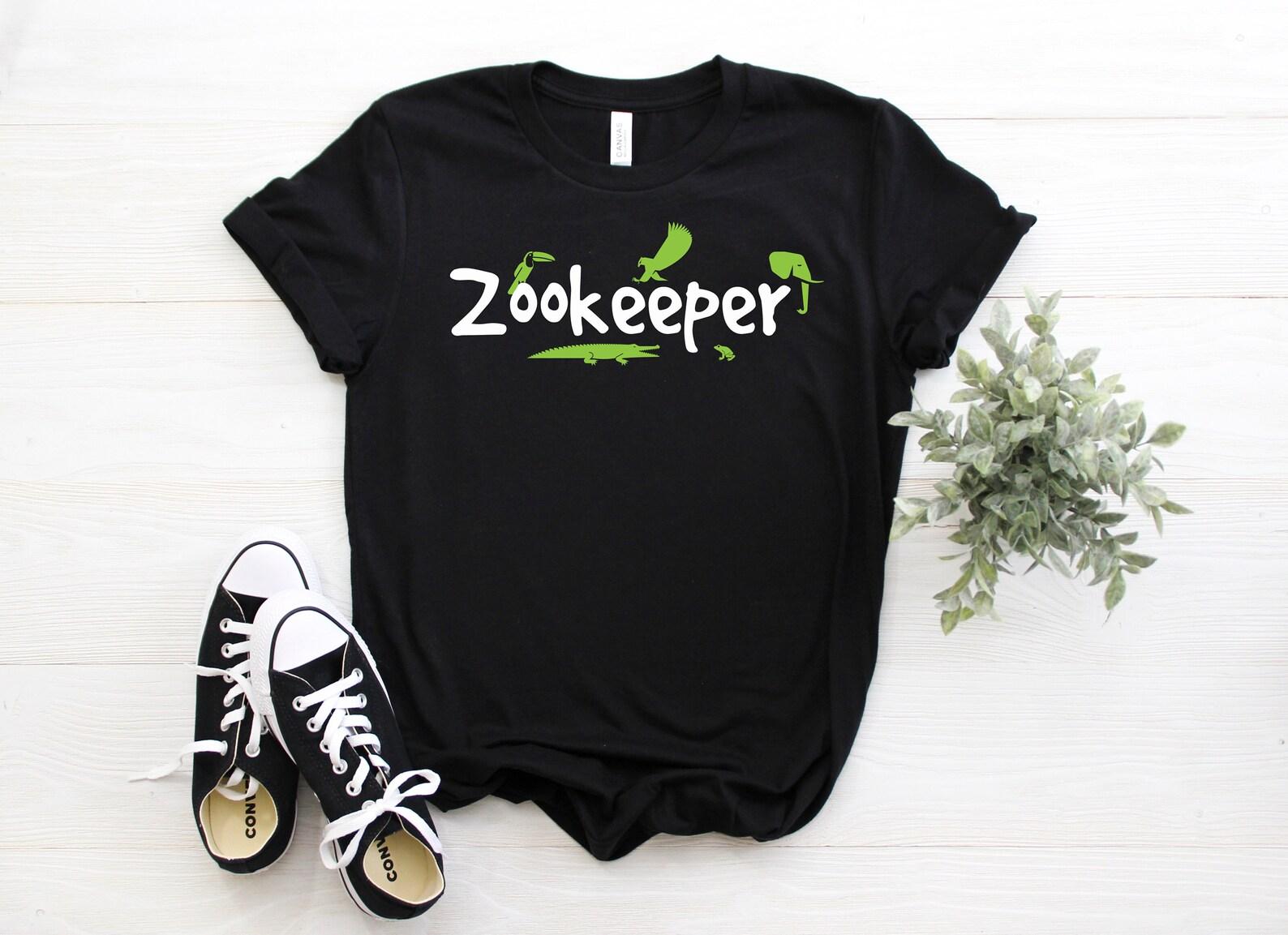 Zookeeper Costume African Savanna Zoo Keeper Animals Lover T-Shirt, Kids Youth Birthday Party Present, Visit Zoo, Wildlife, Zoologist Gifts, 100