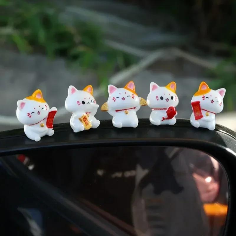 5/7pcs Car Lucky Cat Ornaments Car Dashboard Center Console Cute Resin Maneki-Neko Auto Interior DIY Decoration Accessories