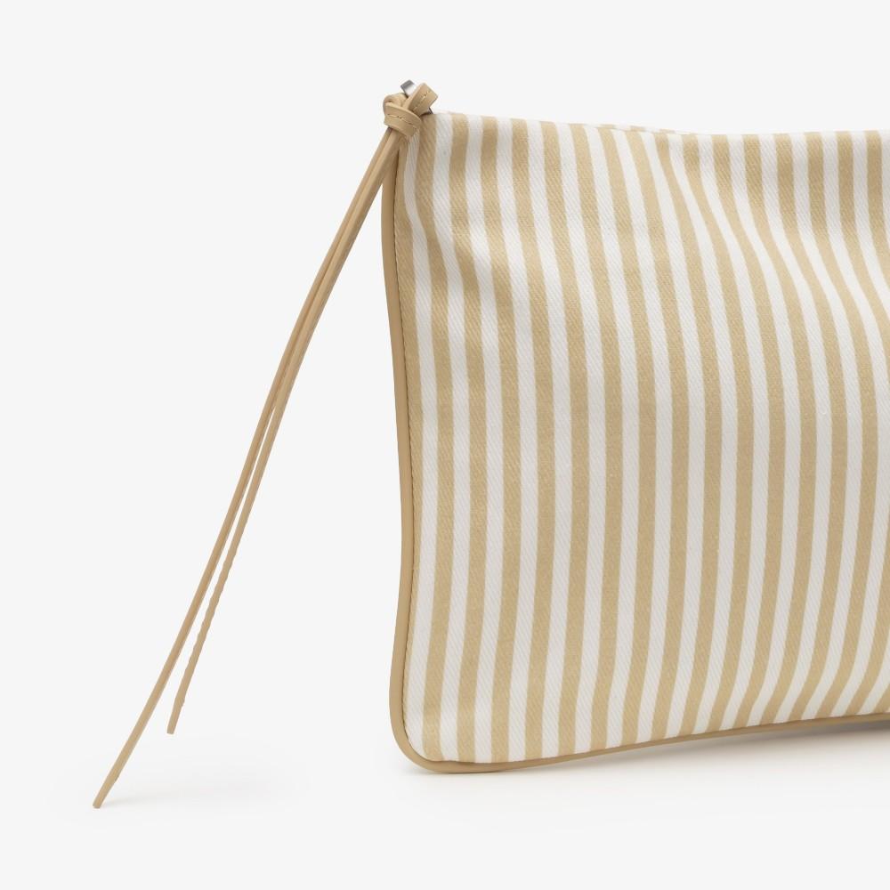 [lacoste] Women's Summer Pack Cotton Clutch NF5243P56GT45