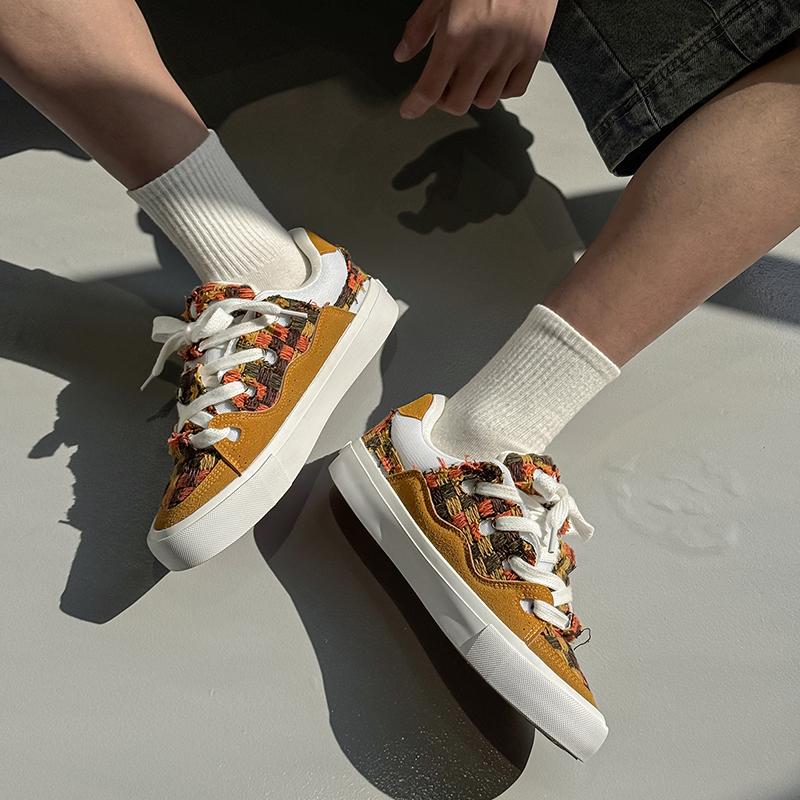 Four Season Couple Fashionable Casual Board Shoes Breathable Season Comfortable Sports Shoes Lightweight Fashionable Personality