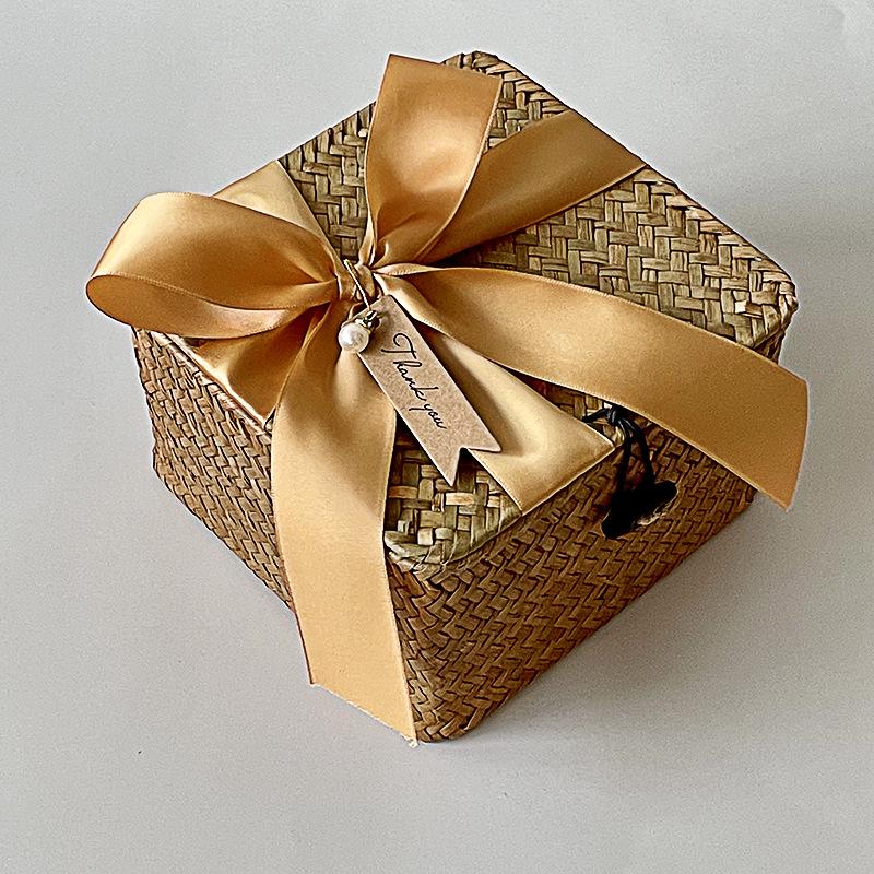 Square Handwoven Bamboo Gift Basket with Lid - High-end Candy Box and Wedding Favor