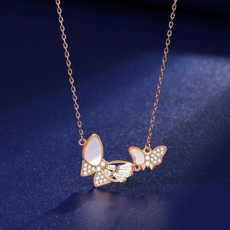 Original Fashion Butterfly Flying Necklace Female Fritillary Ins Niche Design High-End Jewelry Pendant Premium