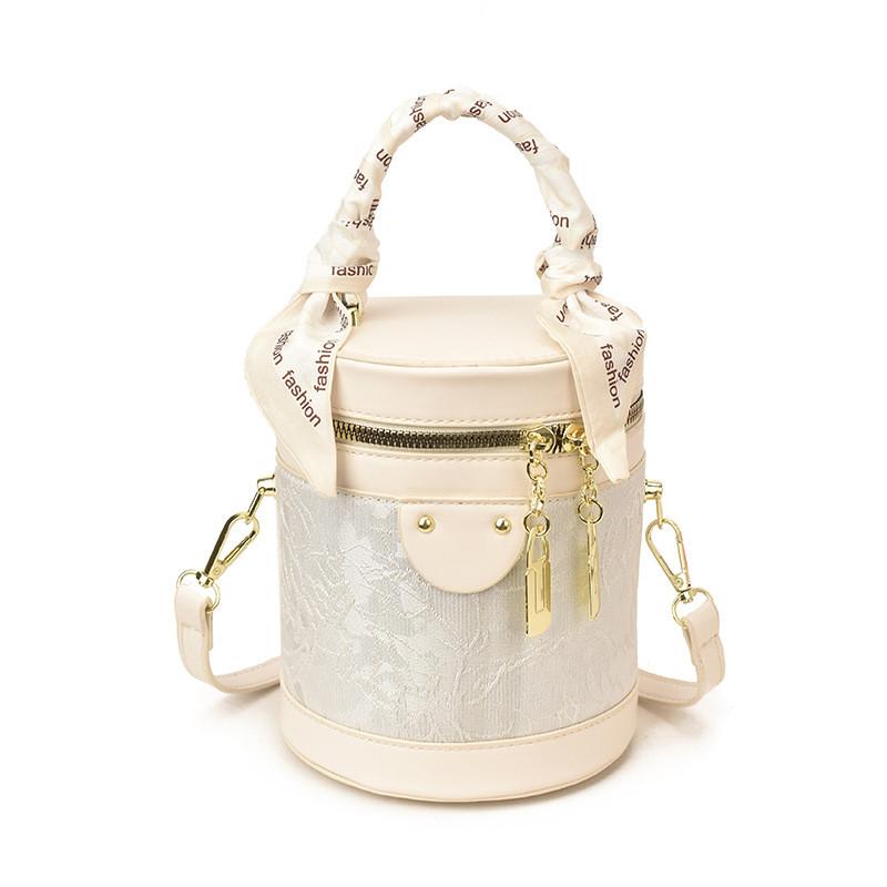 

Urban Minimalist Pu Crossbody Bag For Daily Casual Wear With Zipper Closure And Phone Pocket бежевий