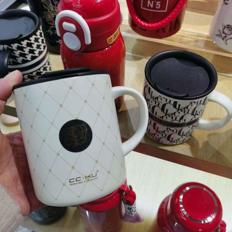Imported Small Fragrant-Style Stainless Steel Integrated Coffee Mug, Classic Stainless Steel Large-Capacity Thermos Cup for Holidays 1000ml Camellia White Mug