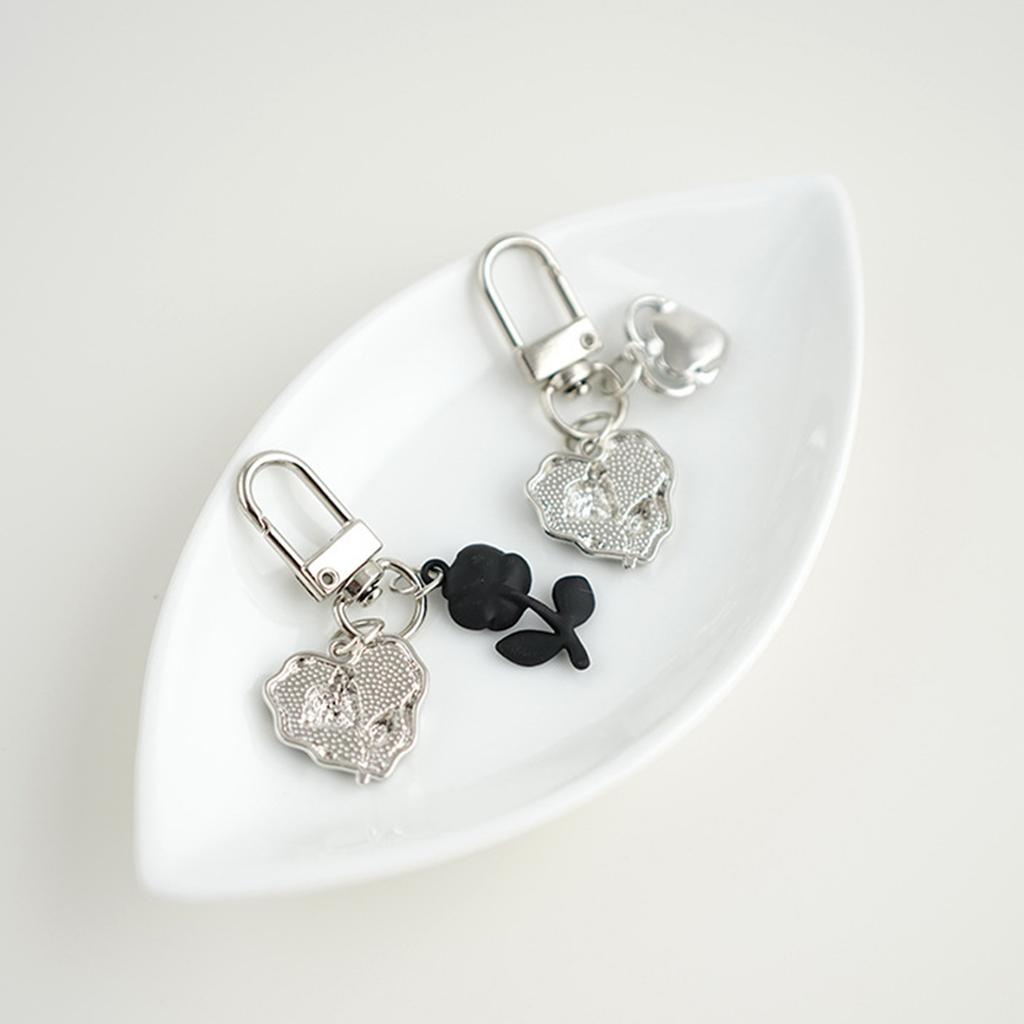 Elegant Love Rose Keyrings Multifuntional Key Ornament Fashion Bag Charm Flower Keychain Gift for Fashion Enthusiasts