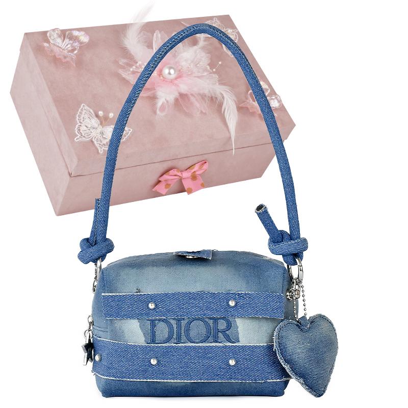 

DIOR Bag [Customized Cosmetic Bag] NR Denim Sweetheart Denim Elegant Refined Classic Retro Industrial Old Oxidation Cowboy Sweetheart Powder Gift Box розовый
