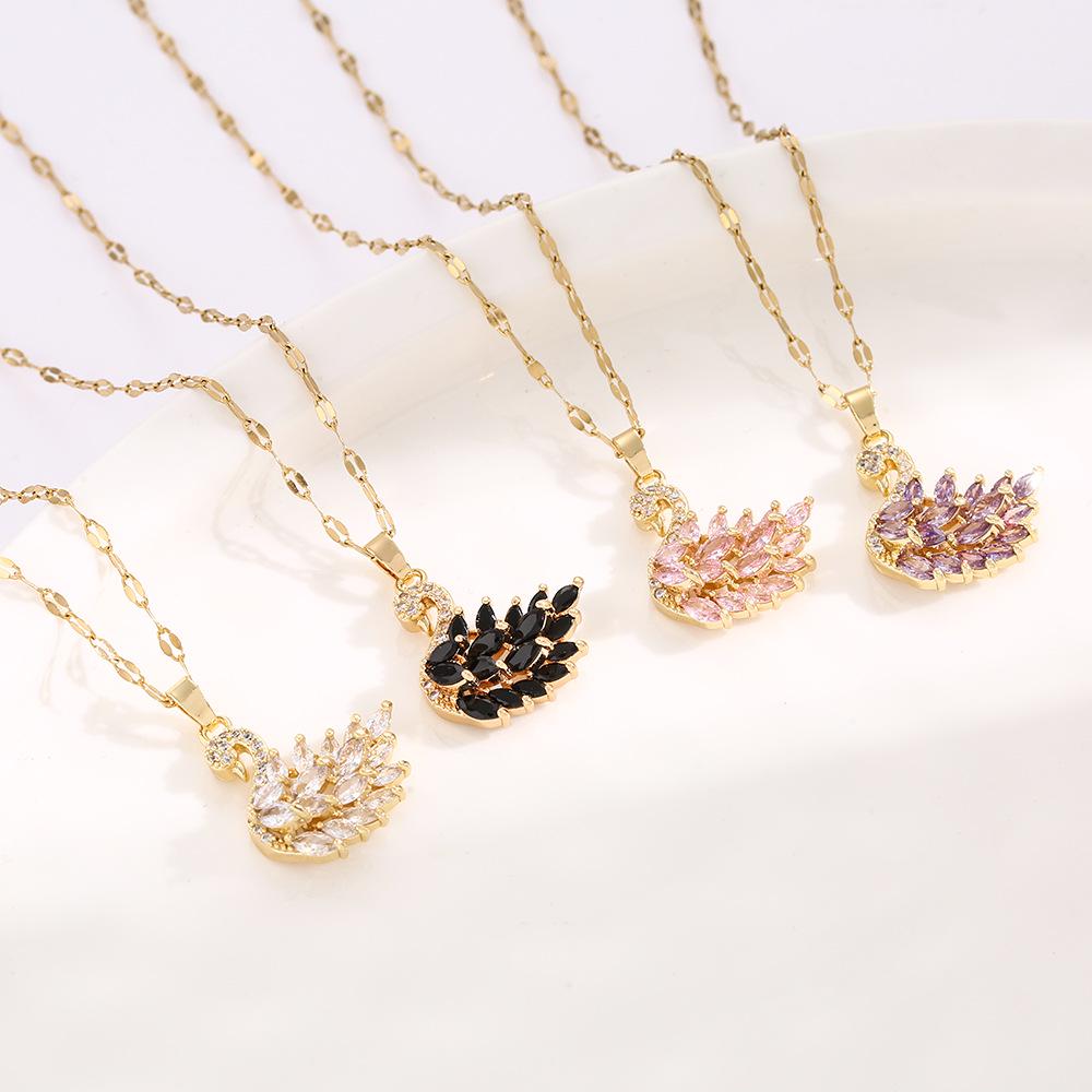 Hochwertige Damen Halskette aus Titanstahl mit vierblättrigem Kleeblatt - Nicht verblassend, vielseitige Schlüsselbeinkette